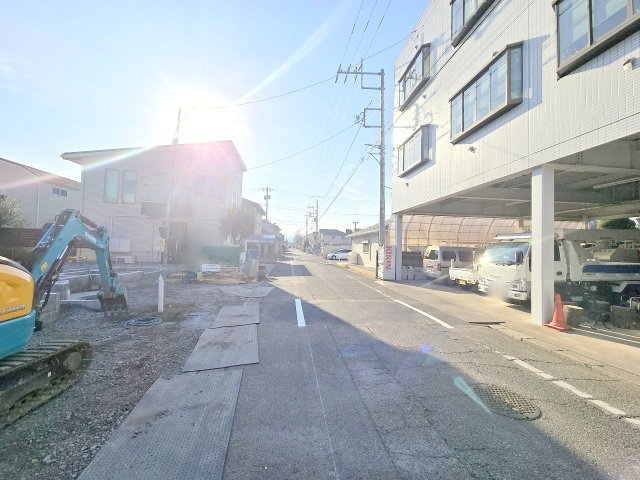 青梅市今寺4丁目　全3棟の前面道路含む現地写真