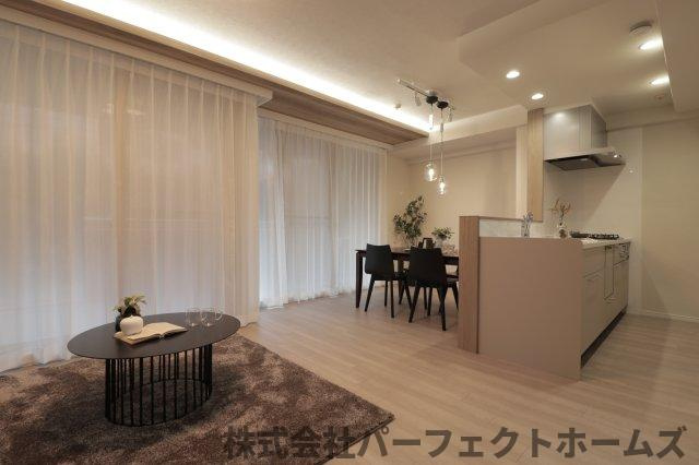 サンメゾン枚方朝日丘　かえで館の居間・リビング|居間です
