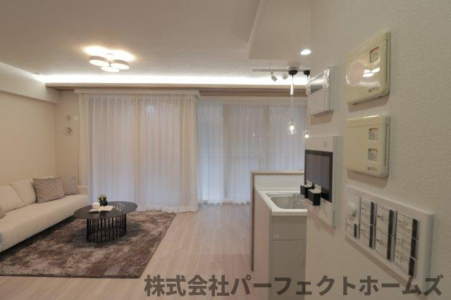 【居間・リビング】の画像