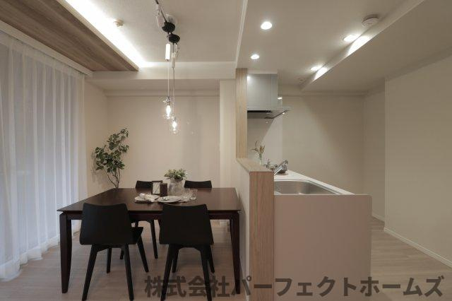 【居間・リビング】の画像