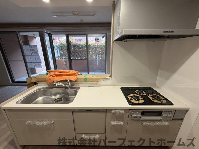 サンメゾン枚方朝日丘　かえで館のエントランス|ゆとりのあるエントランスです