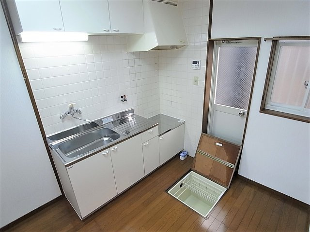 グランディア新長田のキッチン|床下収納付き、コンロ設置可能広々としたキッチン