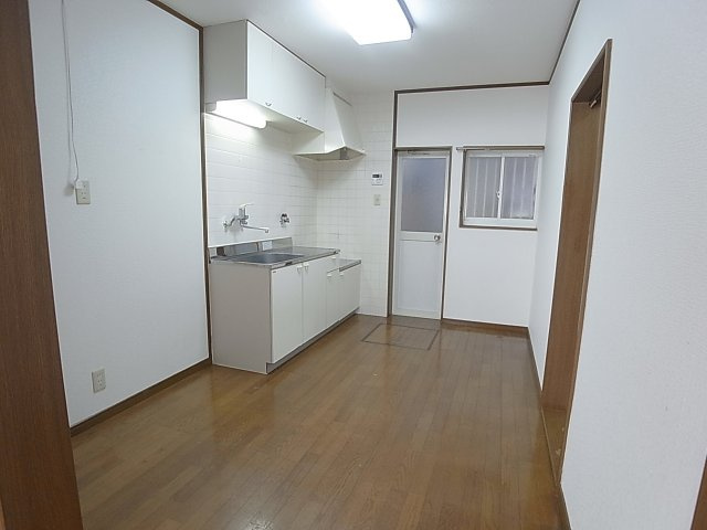 グランディア新長田の内装|大きな冷蔵庫や食器棚も置けます