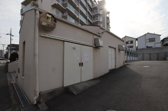 【その他共用部分】 | サンシティ泉ヶ丘 | 敷地内ゴミ置き場
