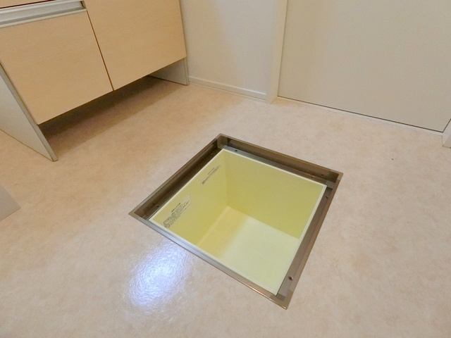 プラネットの内装|★1階特典の床下収納★