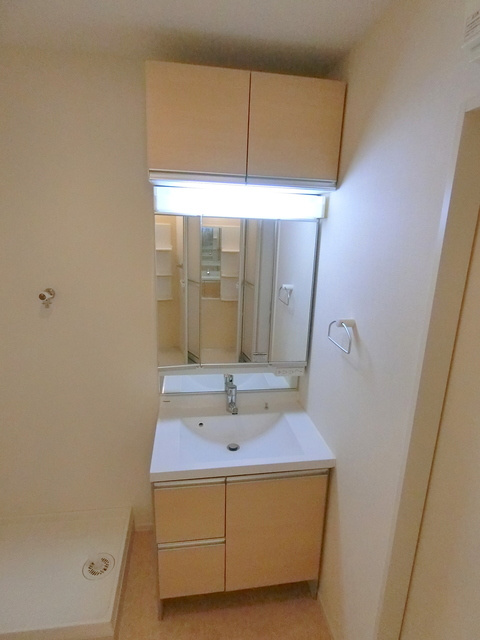 プラネットの洗面所|★3面鏡付き独立洗面台★