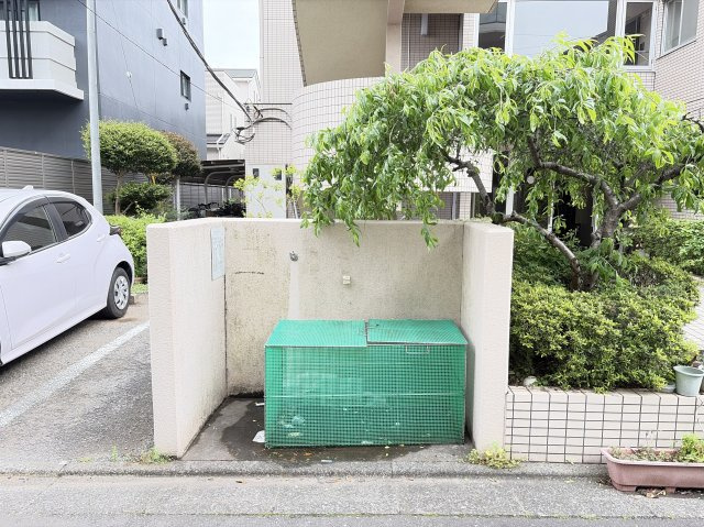 カーサ伊藤のその他共用部分|敷地内ごみ捨て場所