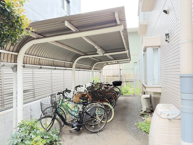 カーサ伊藤の駐車場|駐輪場