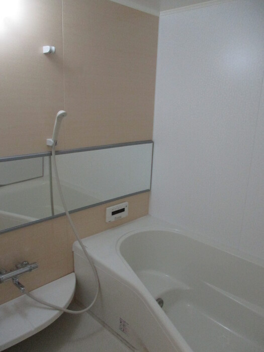 ガーデン・アカシアの浴室