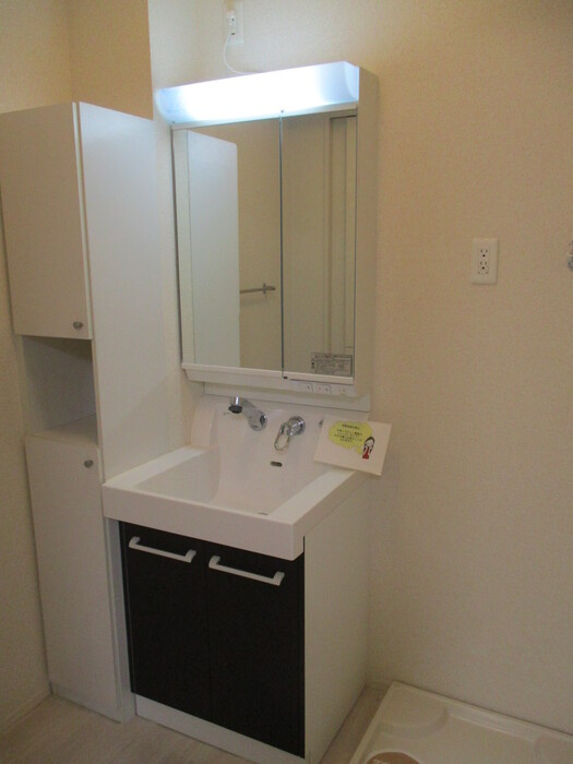 ガーデン・アカシアの洗面所