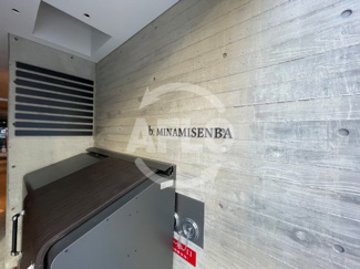 【その他共用部分】 | b.MINAMISENBA | b.MINAMISENBA　エントランス
