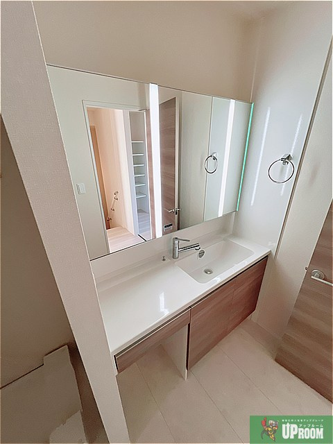 ウィスタリアの洗面所