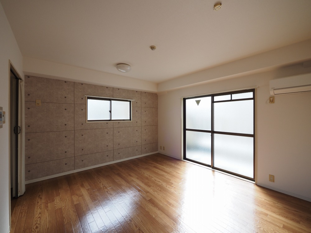 大阪市北区松ケ枝町の賃貸マンションの居間・リビング