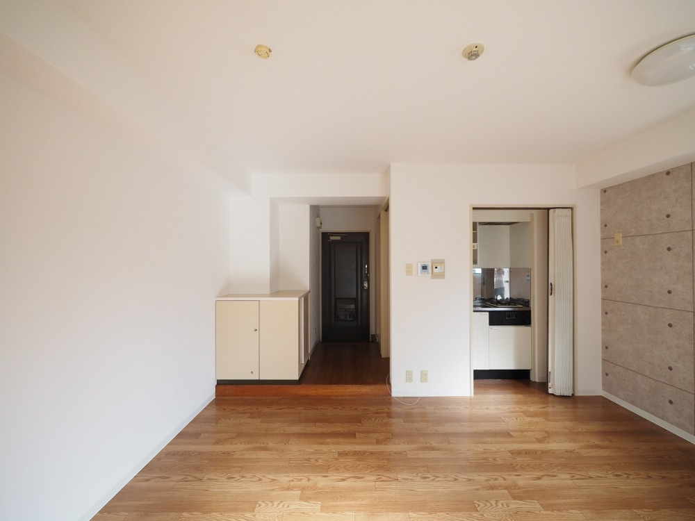 大阪市北区松ケ枝町の賃貸マンションの居間・リビング