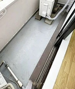 【バルコニー】