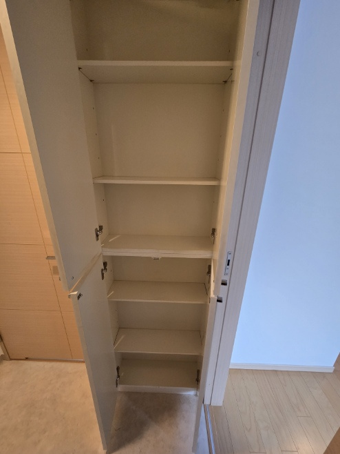 エルシア四条麩屋町の収納