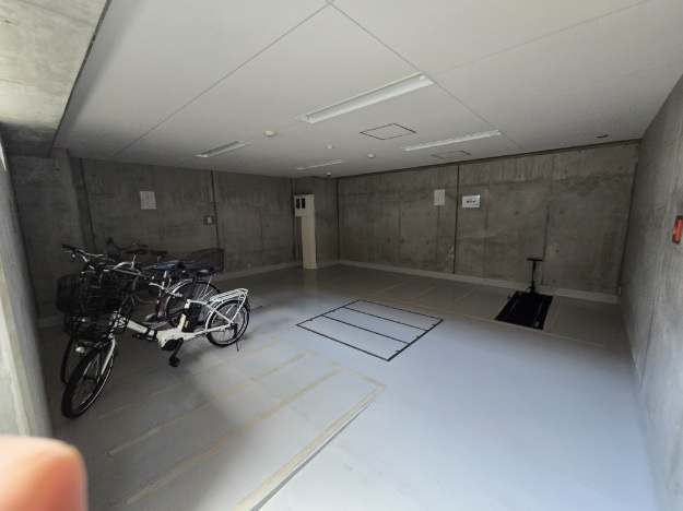 エルシア四条麩屋町の駐輪場