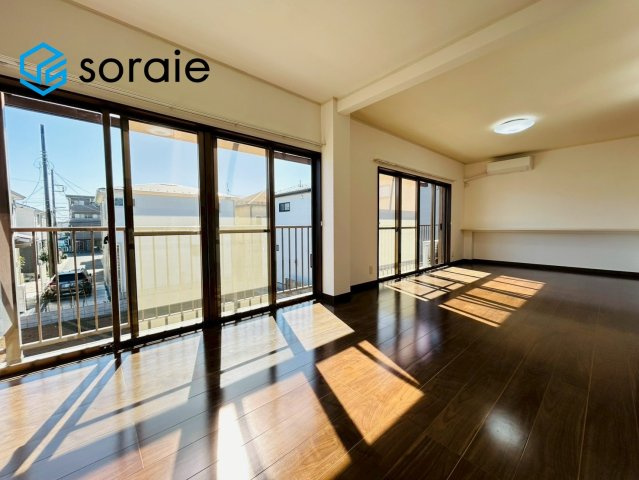 川越市岸町2丁目　中古戸建の居間・リビング|2月19日撮影