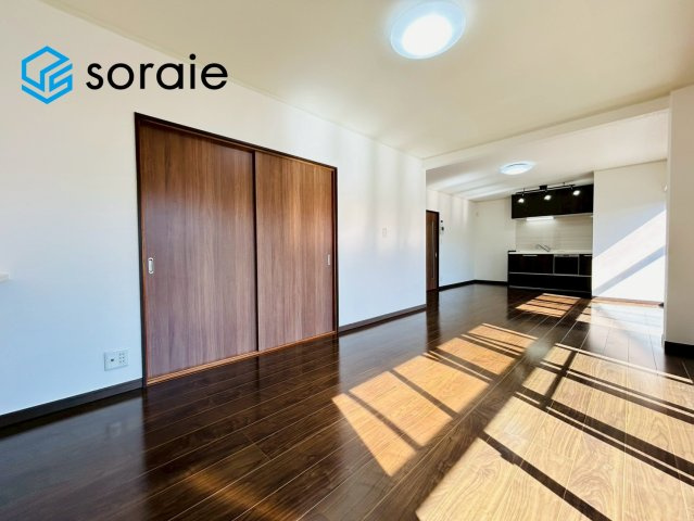 川越市岸町2丁目　中古戸建の居間・リビング|2月19日撮影
