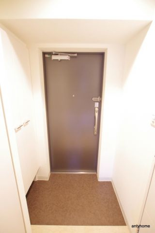 エスリード福島リバーフロント　仲介手数料無料の玄関