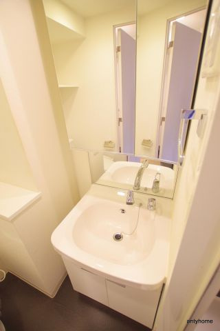 エスリード福島リバーフロント　仲介手数料無料の洗面所