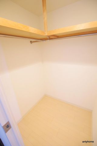 エスリード福島リバーフロント　仲介手数料無料の収納