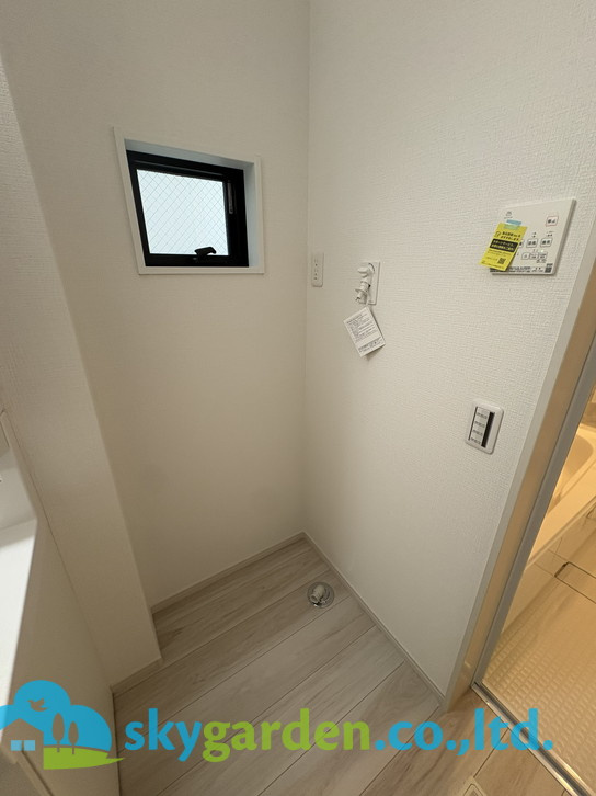 茅ヶ崎市東海岸北6期　新築戸建　全3棟2号棟のランドリースペース