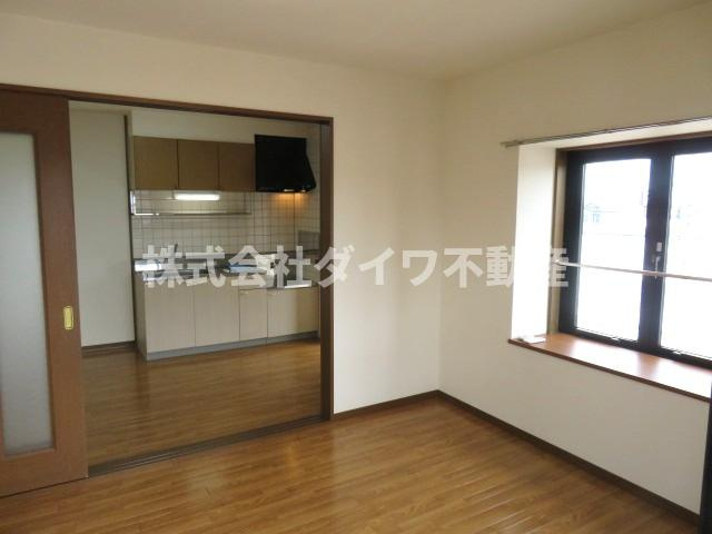 シャトールＫ・Ｓの駐車場