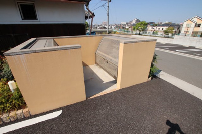 【その他共用部分】 | ＹＵ参番館 | 敷地内ゴミ捨場