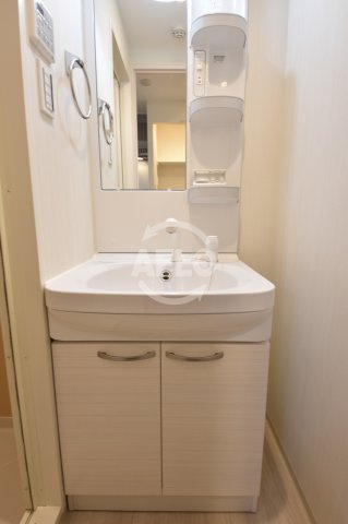 レオンヴァリエ大阪ベイシティの洗面所|レオンヴァリエ大阪ベイシティ　独立洗面台