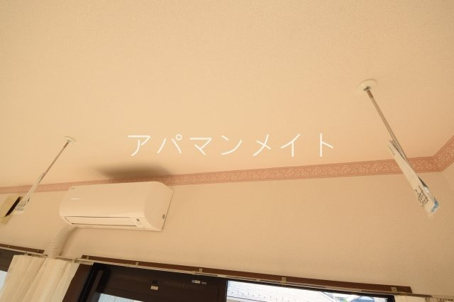 【設備】 | グランドエンブレム横浜～仲介手数料無料～ | 室内物干しあります