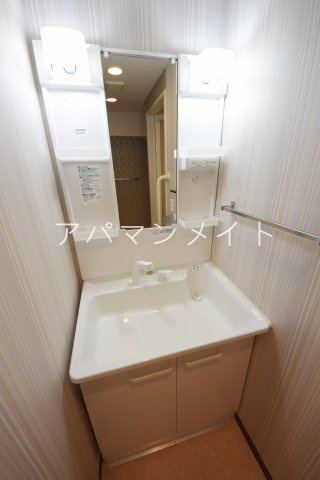 【洗面所】 | グランドエンブレム横浜～仲介手数料無料～ | シャンプードレッサー！