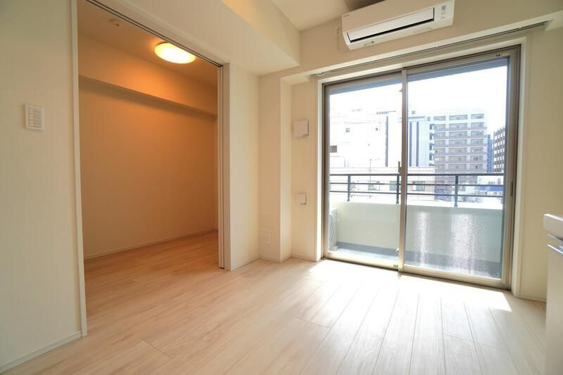 クラリティア文京湯島の居間・リビング|※反転タイプ参考写真