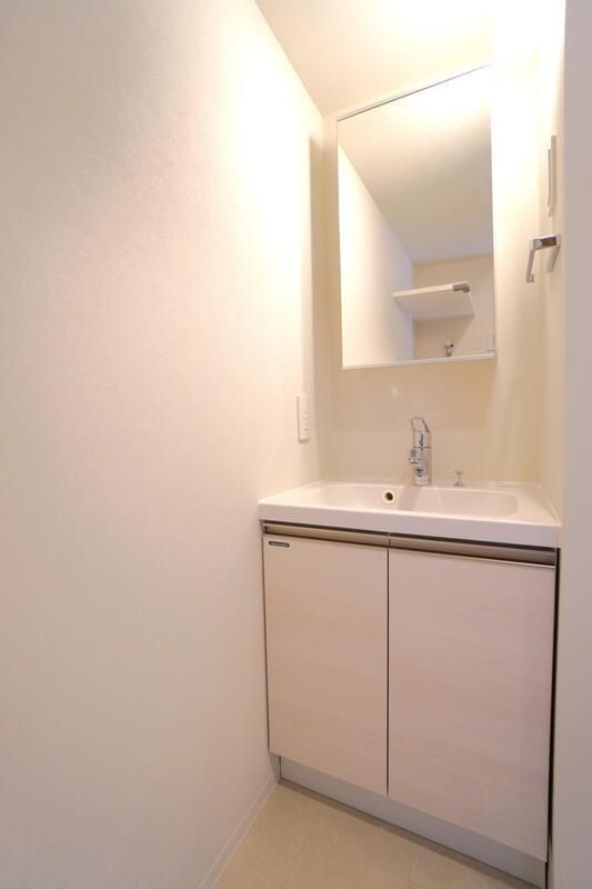 クラリティア文京湯島の洗面所|※反転タイプ参考写真