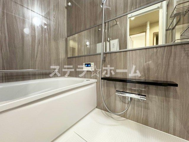 クローバーハイツ森小路二号棟の浴室|ゆったり過ごせるお風呂です