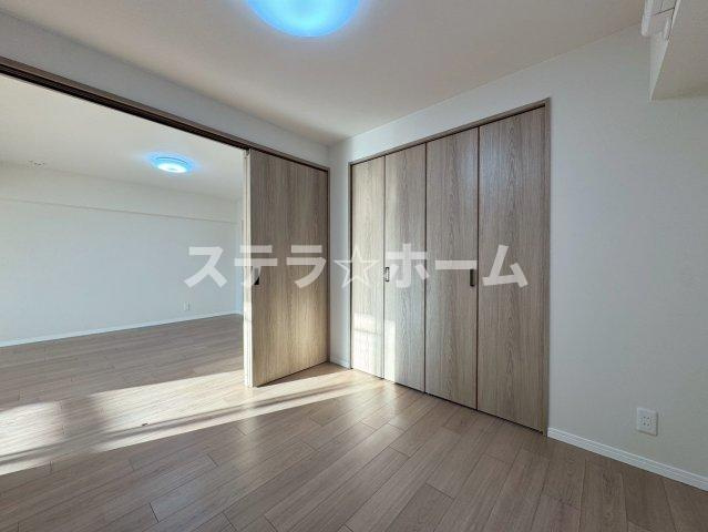 クローバーハイツ森小路二号棟の洋室|きれいな洋室です