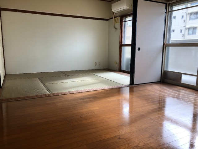 ファーストレジデンス三国1号棟