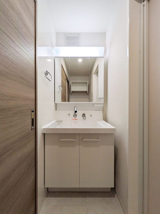 ソレイユ・ルヴァンの洗面所|※別号室参考写真です