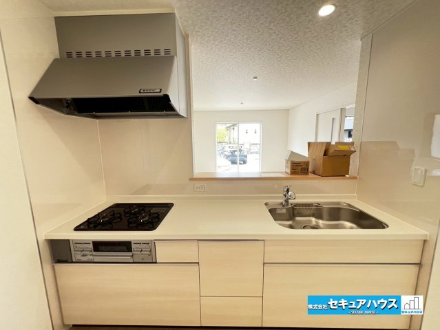 【同施工物件ご案内可能】豊明市沓掛町　全4棟の内観：施工例|【キッチンイメージ】
◆同時にたくさんの料理が調理できる。「焼く・蒸す・煮る」の工程を同時進行で進めることができるので、料理を素早く作ることができます。育児でバタバタ忙しいママに嬉しい♪