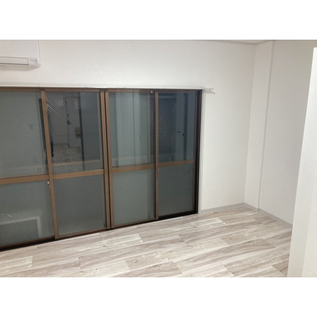 第五山中マンションの居間・リビング