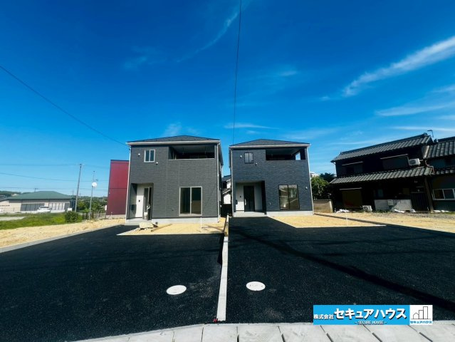 【今からご案内可能】豊明市沓掛町　全4棟の前面道路含む現地写真|事前予約にて現地ご見学いただけます！お気軽にお問い合わせください♪
■株式会社　セキュアハウス■
住宅ローンに強く、知識、経験豊富なスタッフ在籍
お客様に寄り添い、ご成約後もサポート致します。　　　　