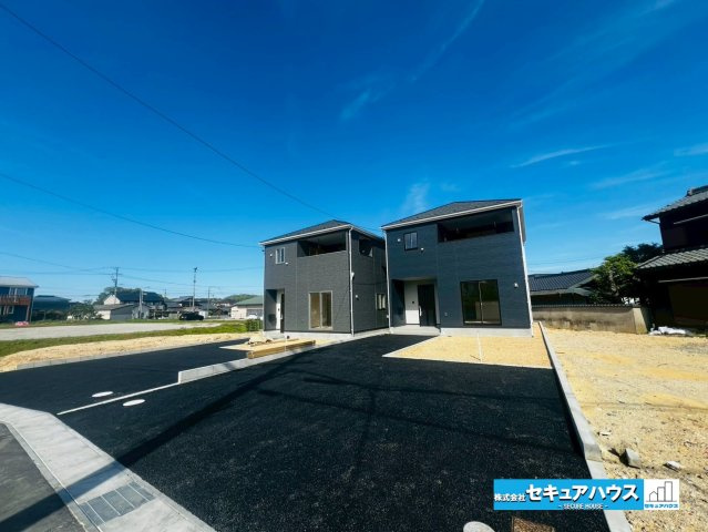 【今からご案内可能】豊明市沓掛町　全4棟の前面道路含む現地写真|事前予約にて現地ご見学いただけます！お気軽にお問い合わせください♪
■株式会社　セキュアハウス■
住宅ローンに強く、知識、経験豊富なスタッフ在籍
お客様に寄り添い、ご成約後もサポート致します