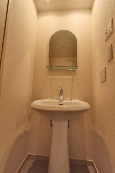 コンフォリア代々木上原の洗面所