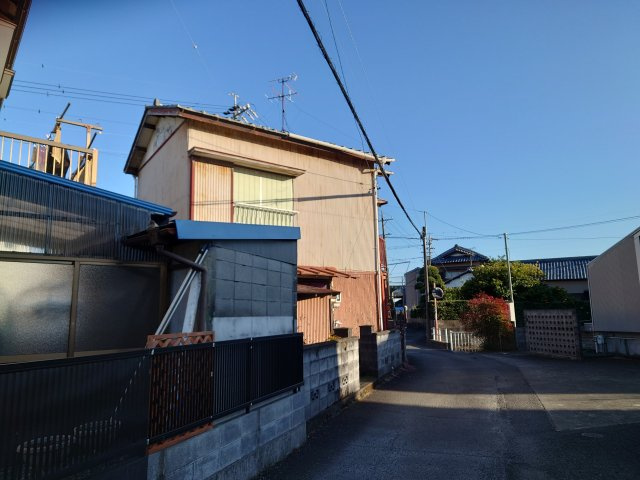 売土地　静岡市駿河区下川原２丁目の周辺|部屋が明るくなります。圧迫感がなく、実際の面積よりも広く感じられる開放的な住まいになります。