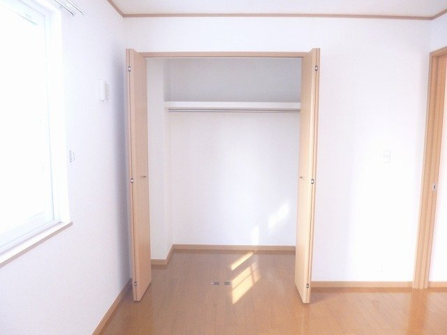 ジェルメ　グラ－スⅡの収納