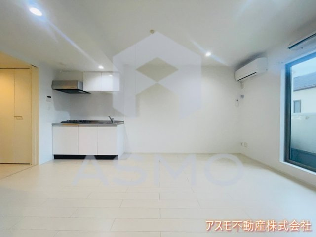 【居間・リビング】 | ※同物件　別間取り　参考写真