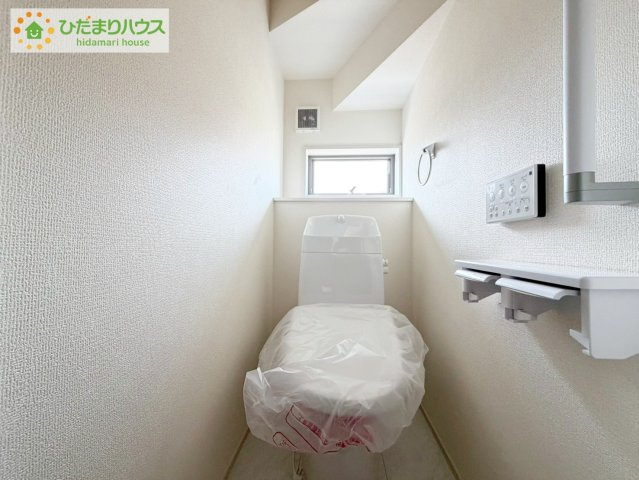 大槻前畑　新築戸建　1号棟のトイレ|トイレは1F、2F共に完備！取り合いになることがありませんね(^^)/