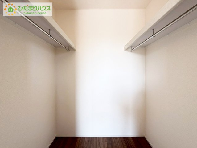 大槻前畑　新築戸建　1号棟の収納|"ママに人気のウォークインクローゼット付き！
コートやジャケットはもちろん、季節物や布団なども全部収納できちゃいます(^^)/"