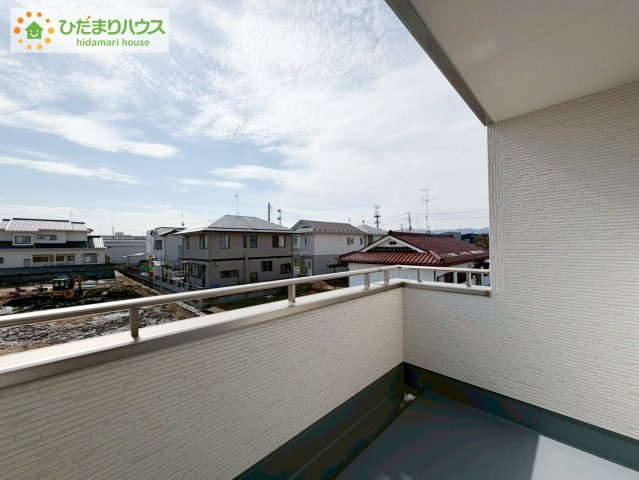大槻前畑　新築戸建　1号棟のバルコニー|広々としたバルコニー。お洗濯物もぜーんぶ干せちゃいます！！