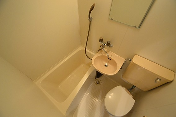 プラス六甲の浴室